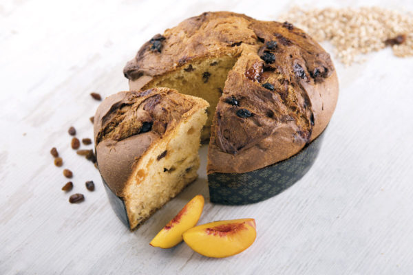 panettone-al-farro-pesca-e-uvetta-2